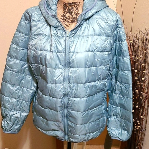 ๐ฃNew cute puffer coat๐ฃ - Picture 1 of 9